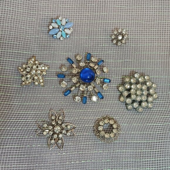Vintage Collection of Brilliant Rhinestone Brooches- One Liz Claiborne/Starburst - Picture 1 of 10